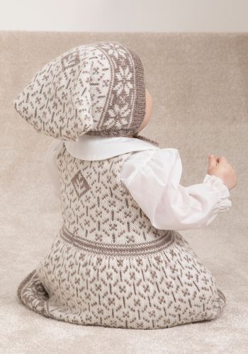 Ellinor kjole og skaut